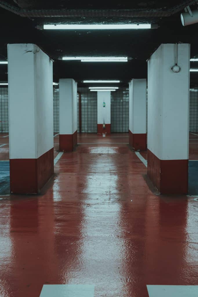 Read more about the article Slip-Resistant Epoxy Flooring for Safety